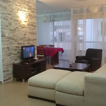 Aetius Apartments Larnaca Extérieur photo