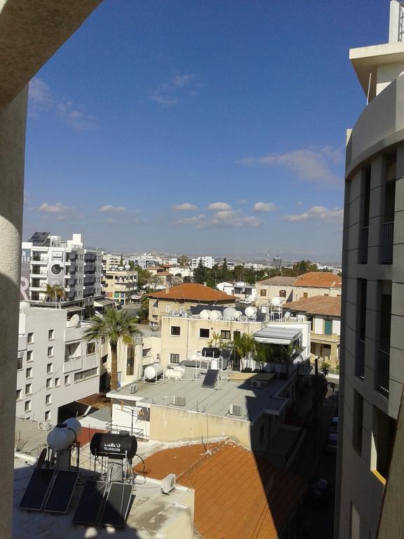 Aetius Apartments Larnaca Extérieur photo