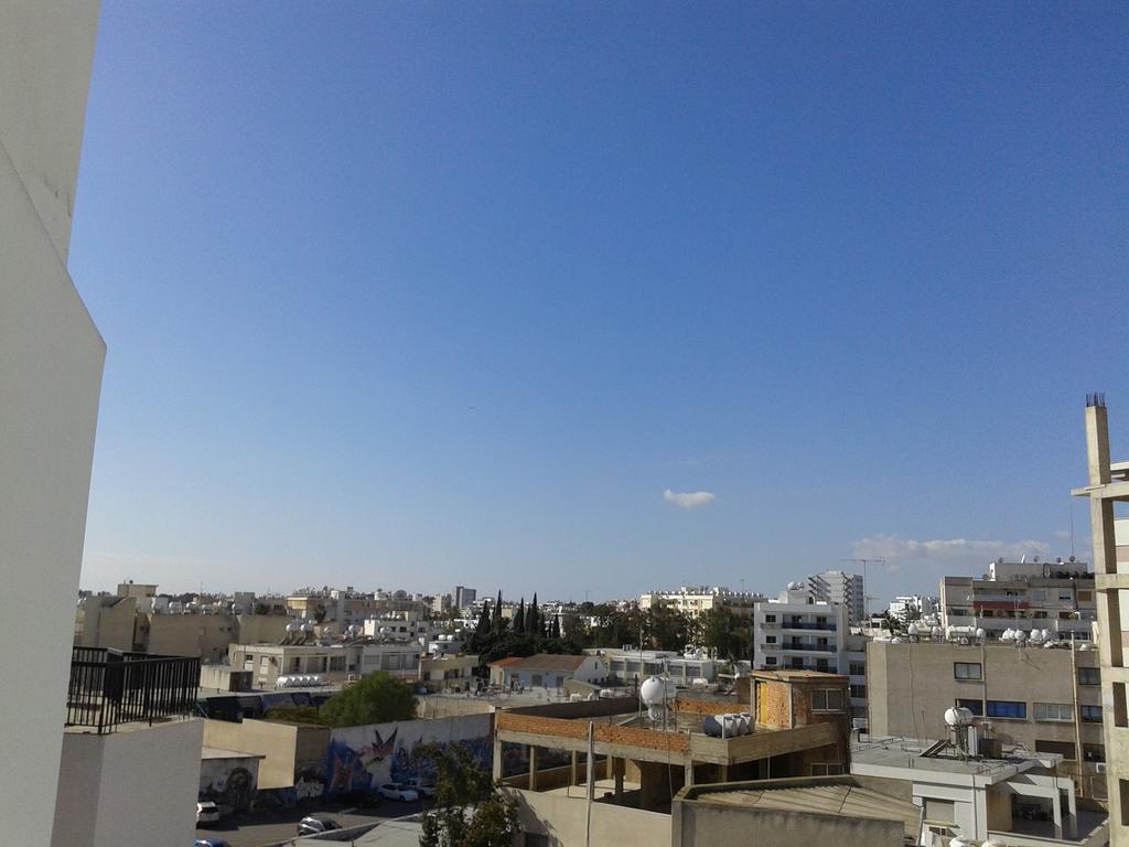 Aetius Apartments Larnaca Extérieur photo