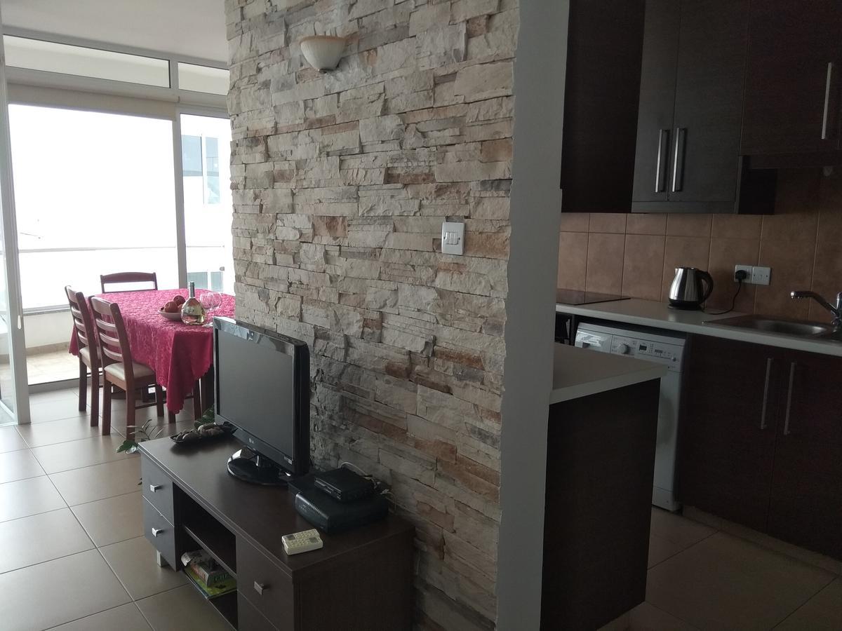 Aetius Apartments Larnaca Extérieur photo