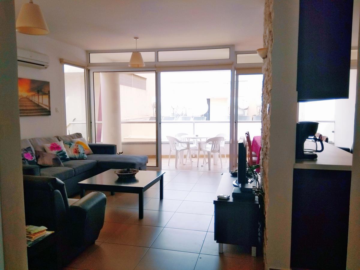 Aetius Apartments Larnaca Extérieur photo
